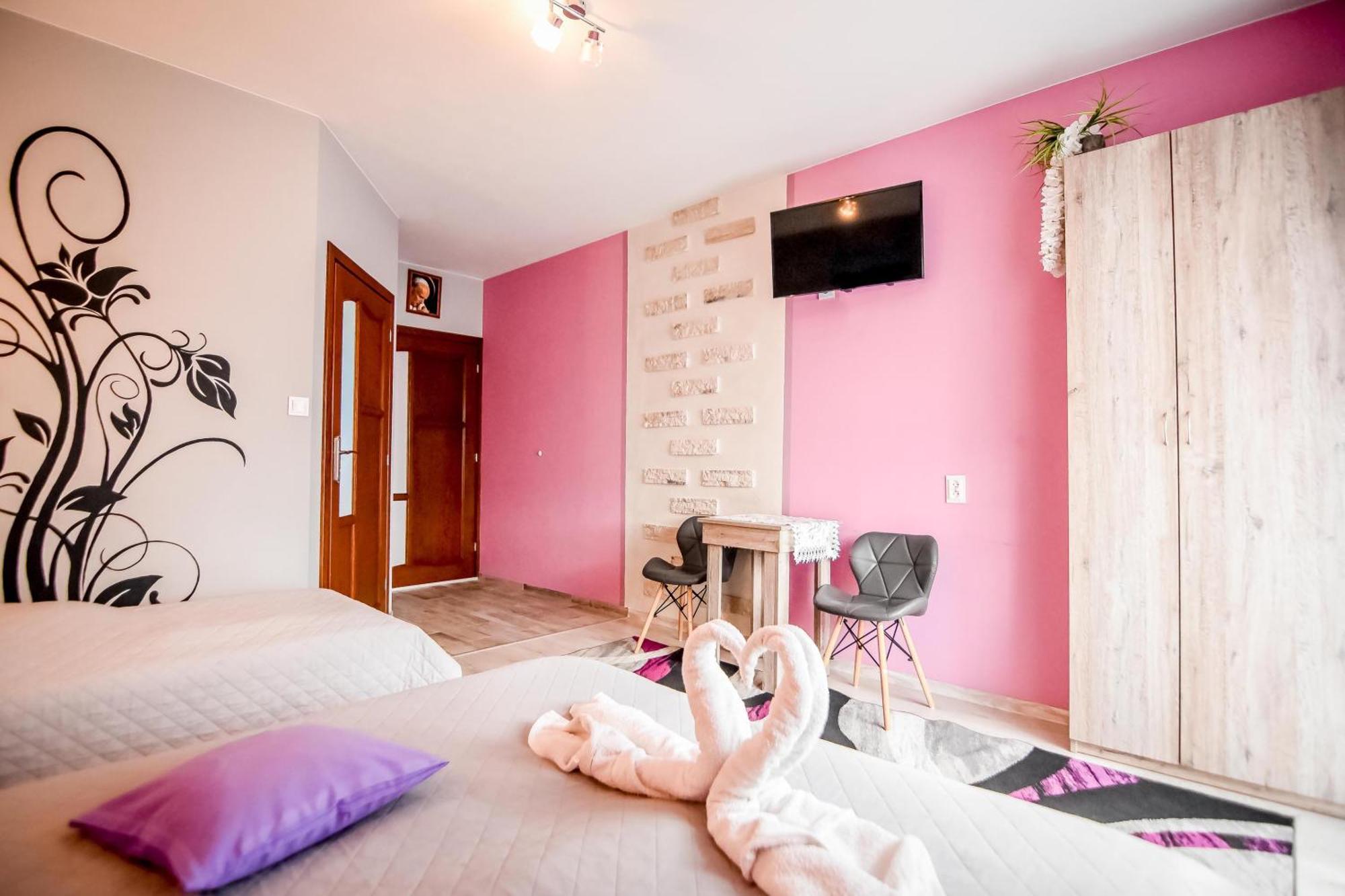 Triple Room with Mountain View,1636722929:JPEG