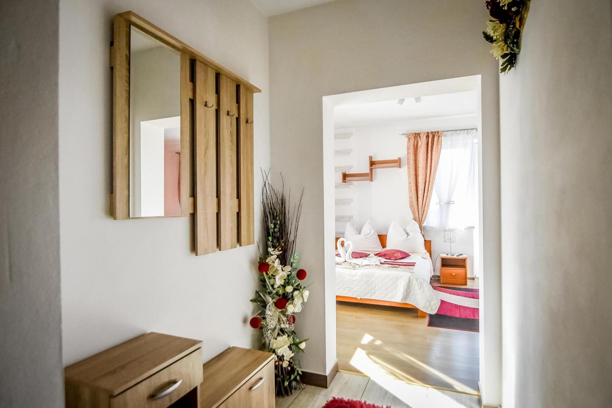 Quadruple Room with Mountain View,1636722965:JPEG